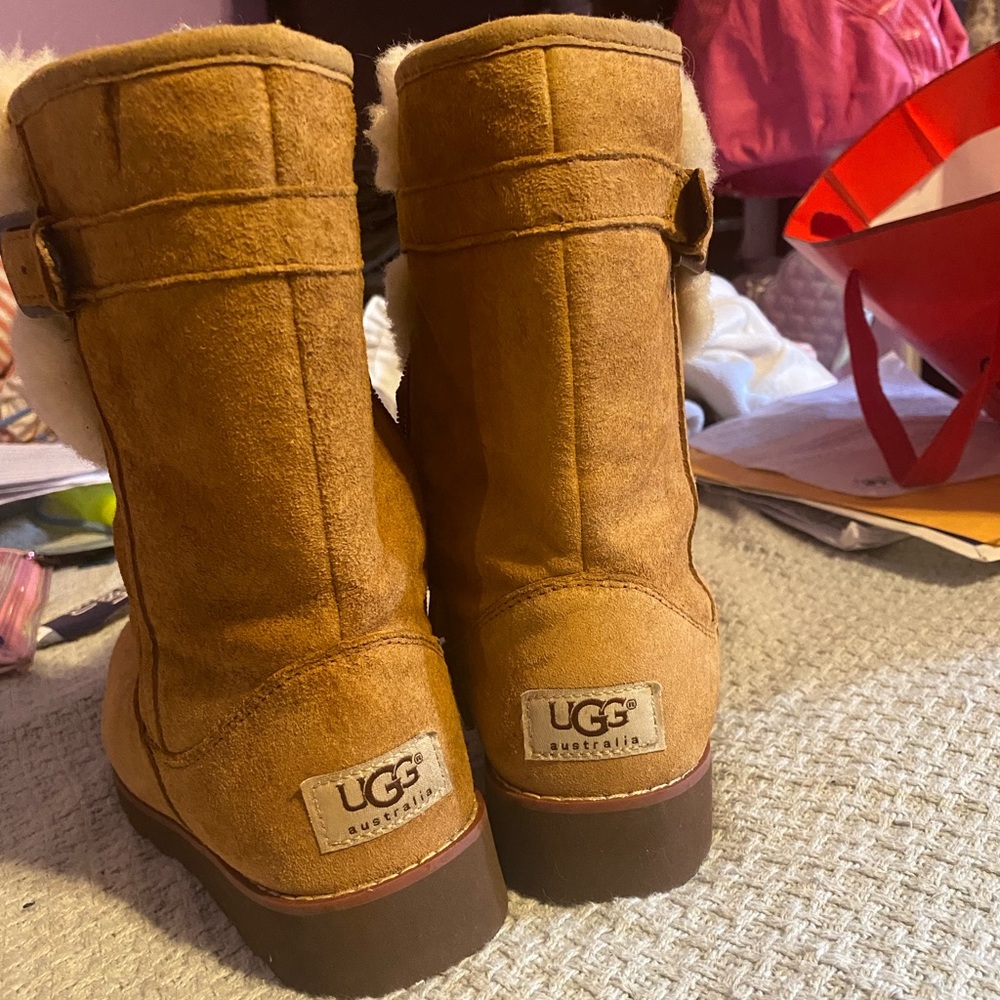 Ugg snow boots